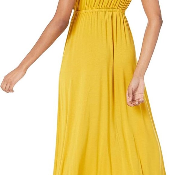 Women's Waisted Maxi Dress Available in Plus Size - Picture 3 of 7